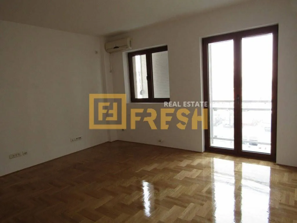 Rent, three bedroom apartment, 138m², Preko Morače, Podgorica
