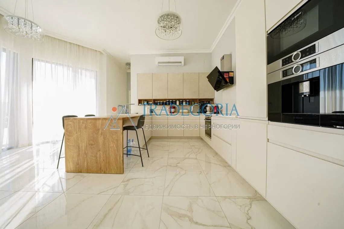 Prodaja, kuća, 285m², Tivat, Crna Gora