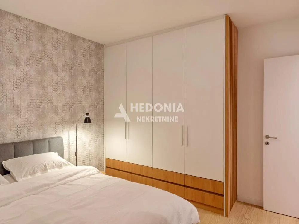 Sale, three bedroom apartment, 99m², Južni Bulevar, Vračar Sve Podlokacije