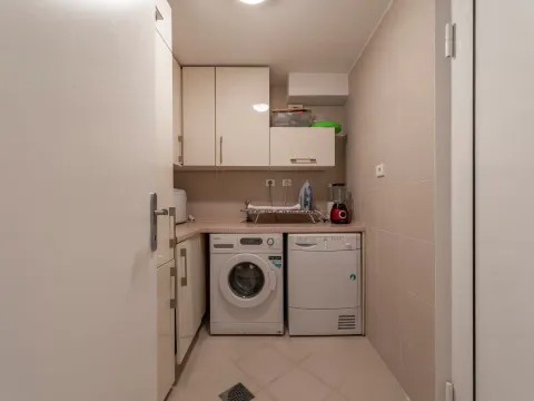 Prodaja, kuća, 232m², Kotor, Crna Gora - image 13