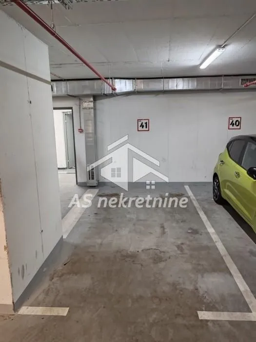 Rent, three bedroom apartment, 77m², Crveni Krst, Beograd