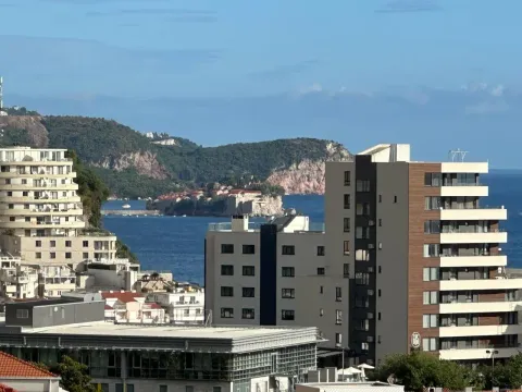 Stan in Bečići
