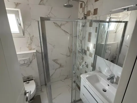 Rent, one bedroom apartment, 50m², Centar, Bar - image 7