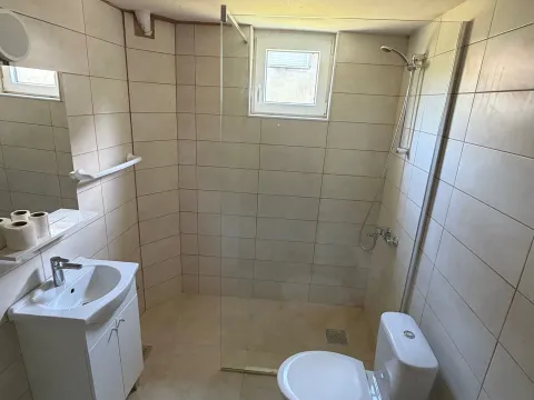 Rent, two bedroom apartment, 90m², Dalmatinska ulica, Podgorica - image 5