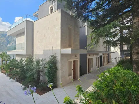 Prodaja, kuća, 124m², Prčanj, Kotor - image 17