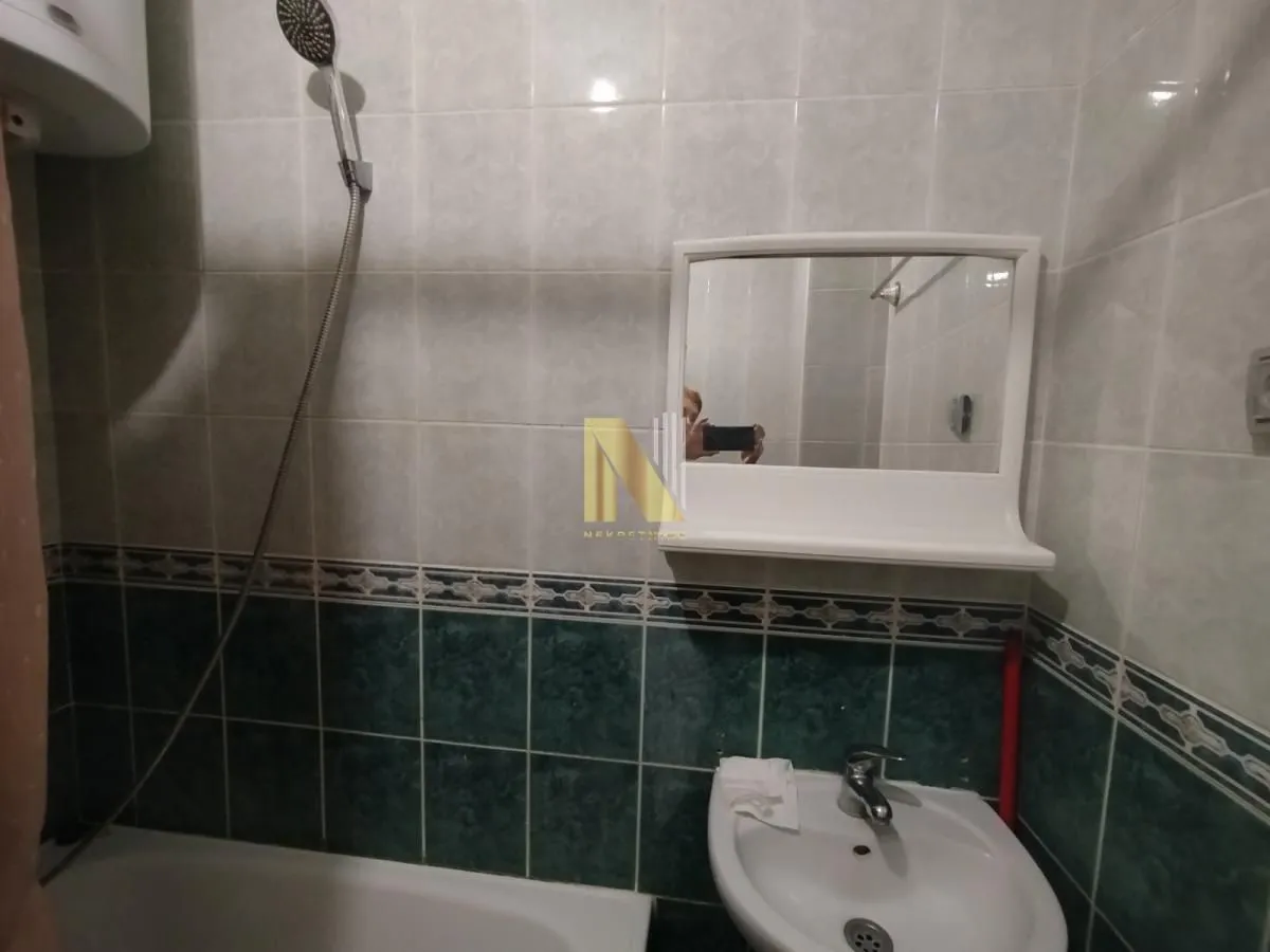 Izdavanje, jednosoban stan, 27m², Centar, Novi Sad