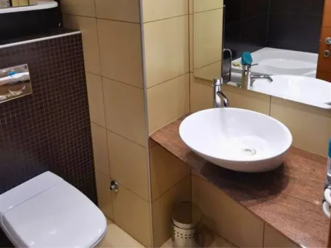 Izdavanje, trosoban stan, 97m², Vukov Spomenik, Zvezdara Sve Podlokacije - image 10