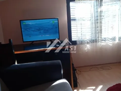 Izdavanje, dvosoban stan, 50m², Novi Sad Sve Podlokacije, Novi Sad - image 4