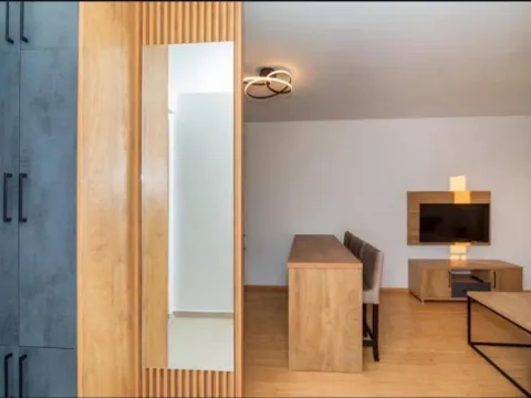 Prodaja, jednosoban stan, 40m², Centar, Bar - image 8