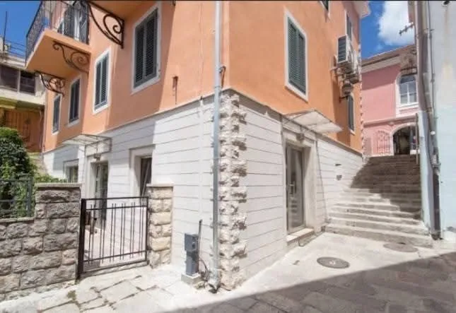Sale, office space, 102m², Centar, Herceg Novi