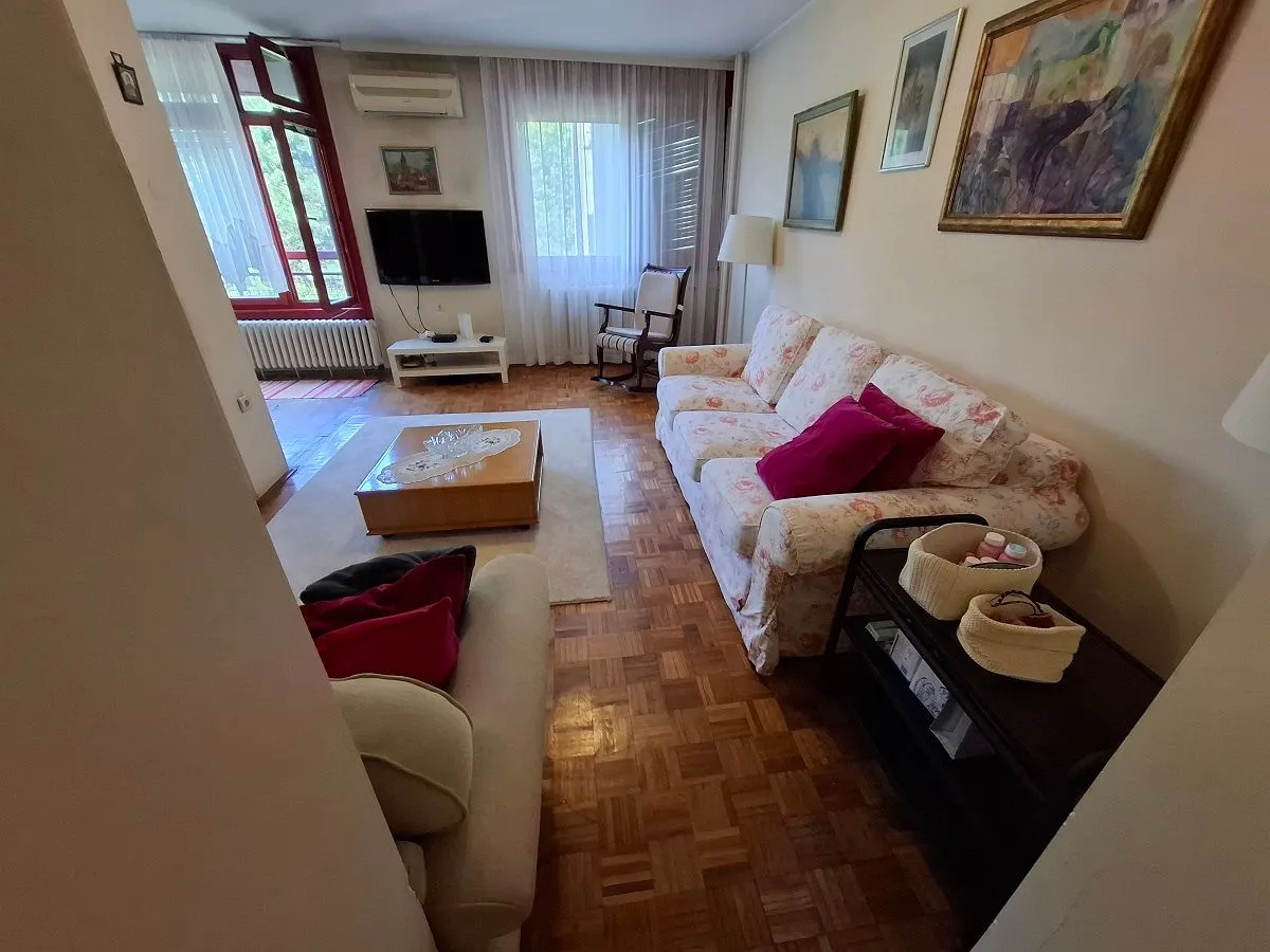 Prodaja, trosoban stan, 77m², Banjica, Voždovac Sve Podlokacije