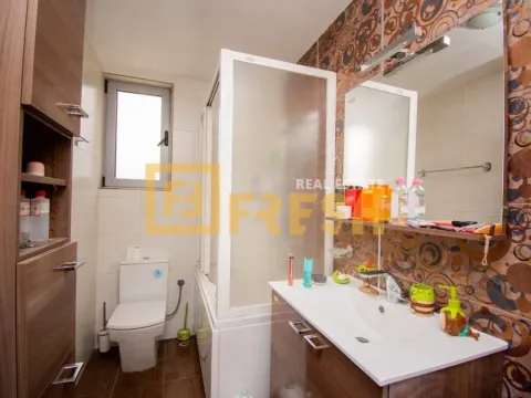 Prodaja, četvorosoban stan, 139m², Momišići, Podgorica - image 17