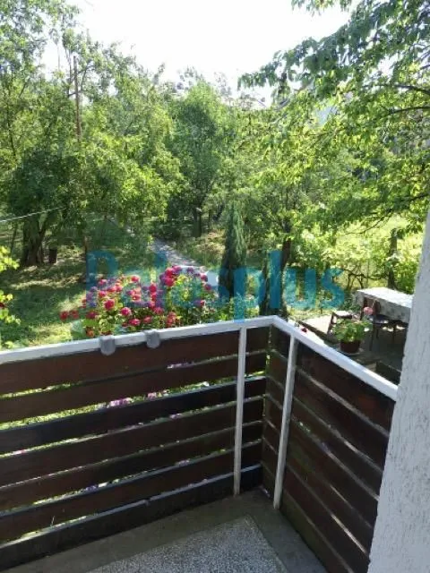 Izdavanje, dvosoban stan, 60m², Resnik, Beograd