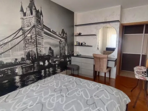 Izdavanje, dvosoban stan, 65m², Stari Aerodrom, Podgorica - image 2