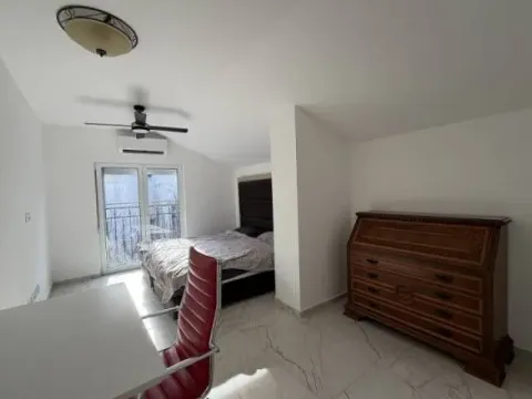 Rent, three bedroom apartment, 69m², Kalenić Pijaca, Vračar Sve Podlokacije - image 9