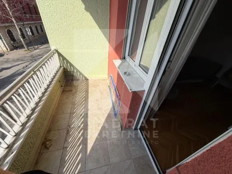 Izdavanje, dvosoban stan, 68m², Centar, Podgorica - image 3