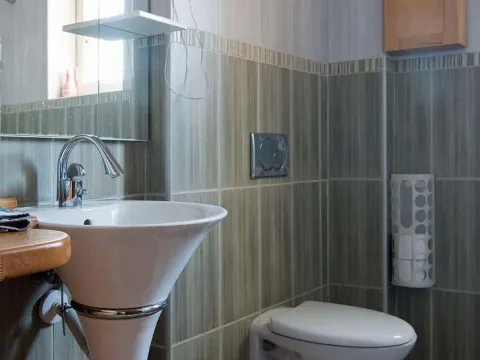 Izdavanje, dvosoban stan, 65m², Centar, Podgorica - image 4