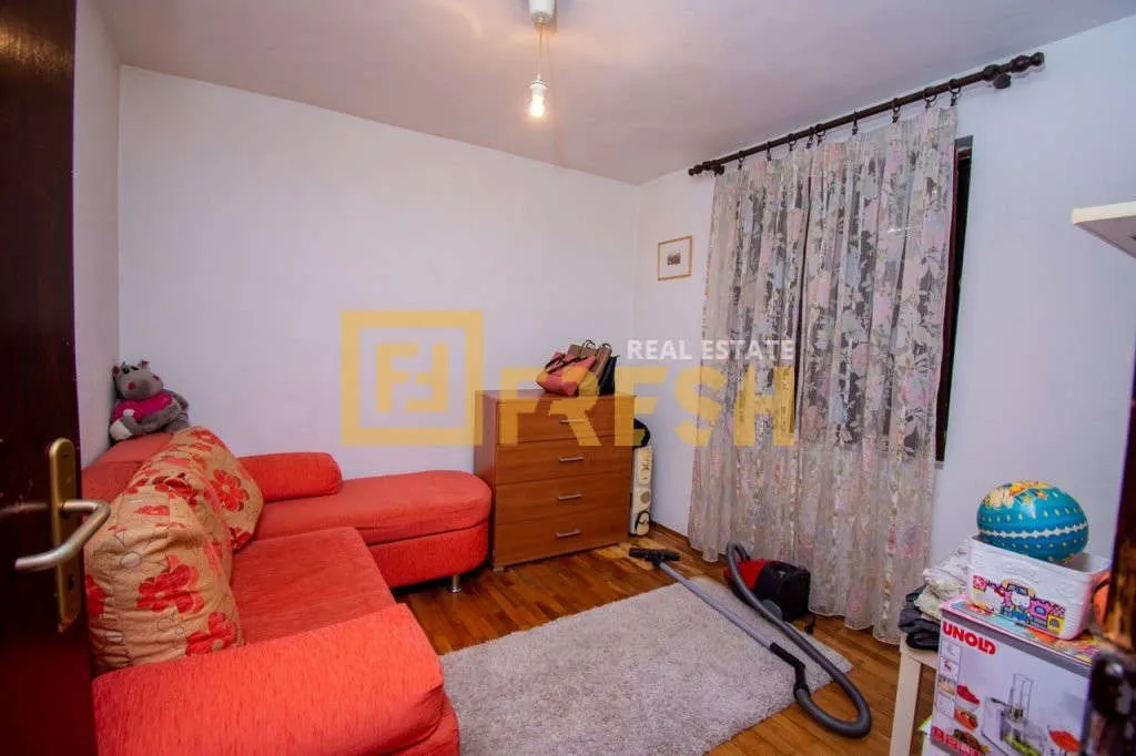 Sale, house, 300m², Donja Gorica, Podgorica