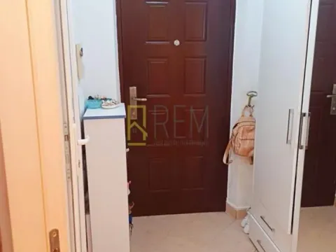 Prodaja, garsonjera, 33m², Podgorica, Crna Gora - image 5