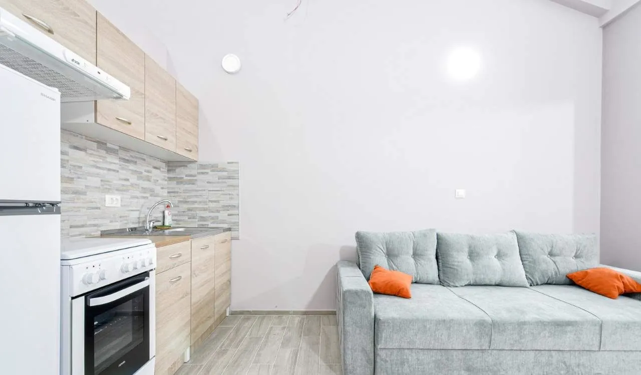 Prodaja, ugostiteljski objekat, 1256m², Podkošljun, Budva