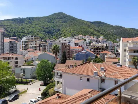 Prodaja, jednosoban stan, 41m², Centar, Budva