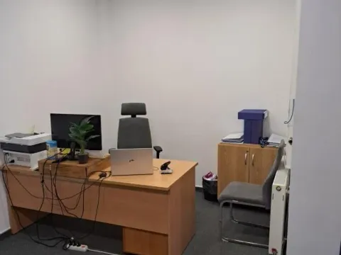 Izdavanje, poslovni prostor, 330m², Socijalno, Novi Sad Sve Podlokacije - image 15