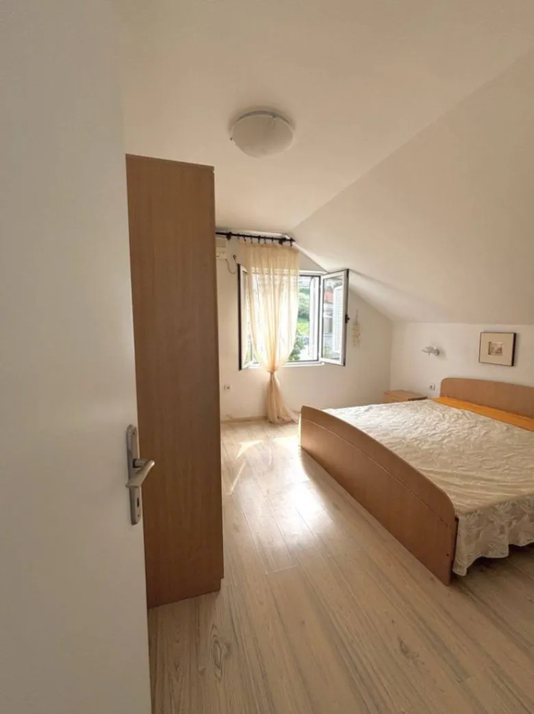 Sale, two bedroom apartment, 73m², Dobrota, Kotor
