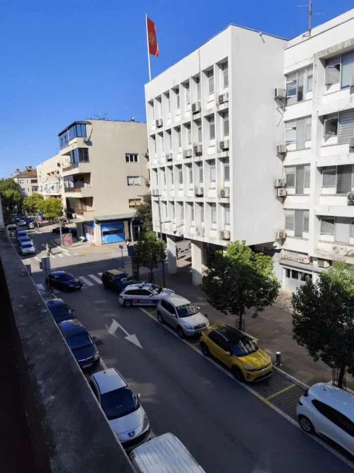 Prodaja, dvosoban stan, 85m2, Centar, Podgorica