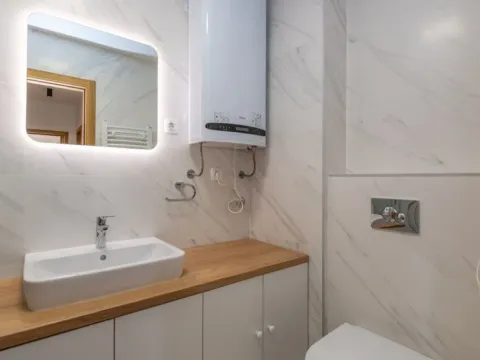 Izdavanje, dvosoban stan, 75m², City Kvart, Podgorica - image 10