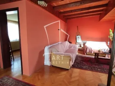 Prodaja, kuća, 253m², Kumodraž Sve Podlokacije, Beograd - image 2