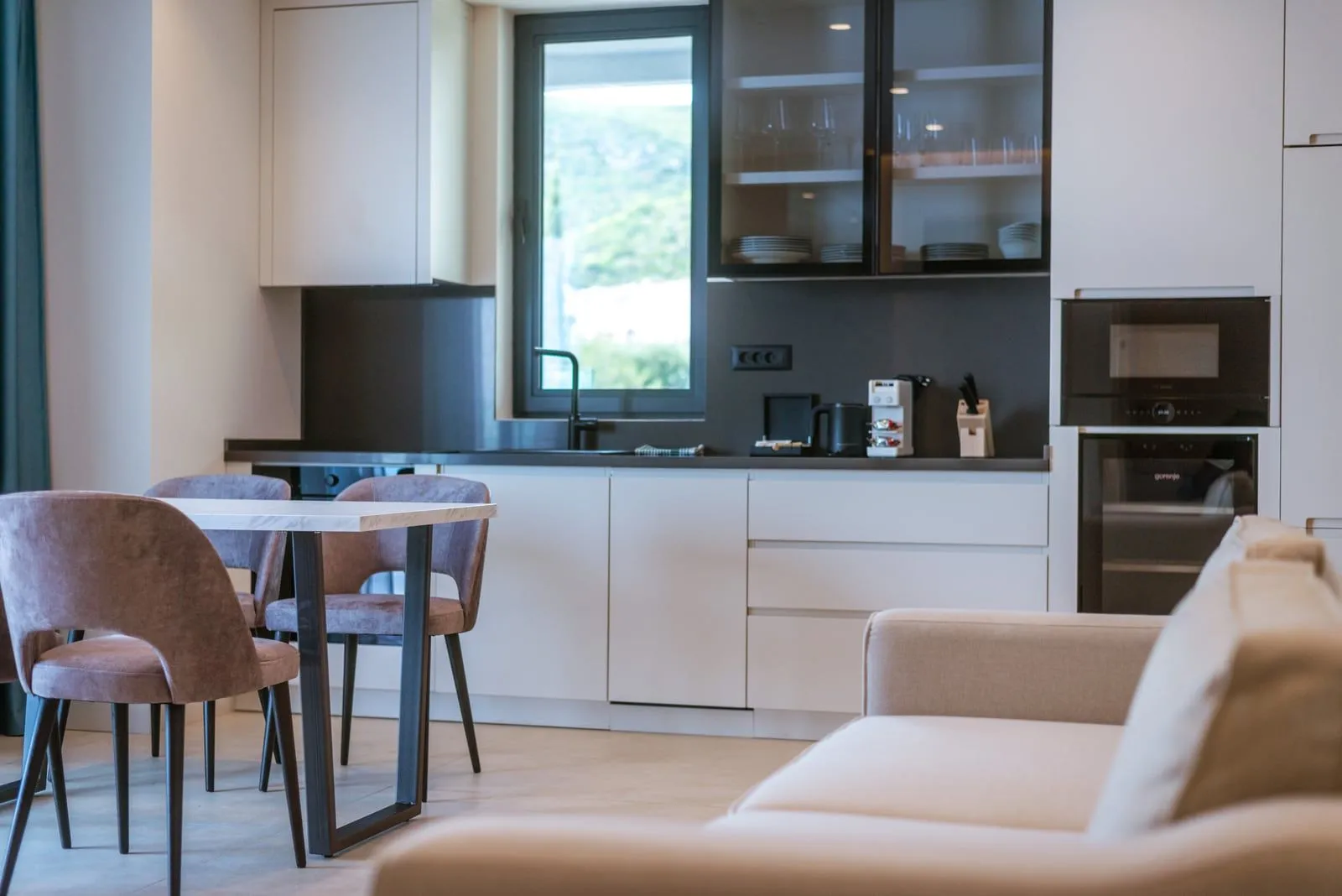 Prodaja, trosoban stan, 77m², Bečići, Budva
