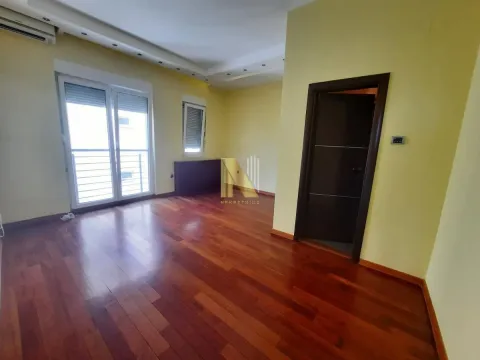 Izdavanje, stan, 263m², Bulevar Evrope, Novi Sad Sve Podlokacije - image 20