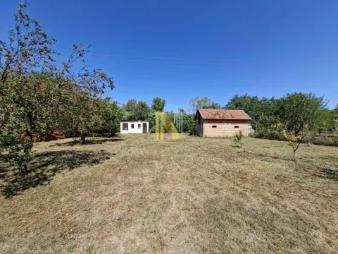Prodaja, kuća, 120m², Perlez, Zrenjanin - image 17