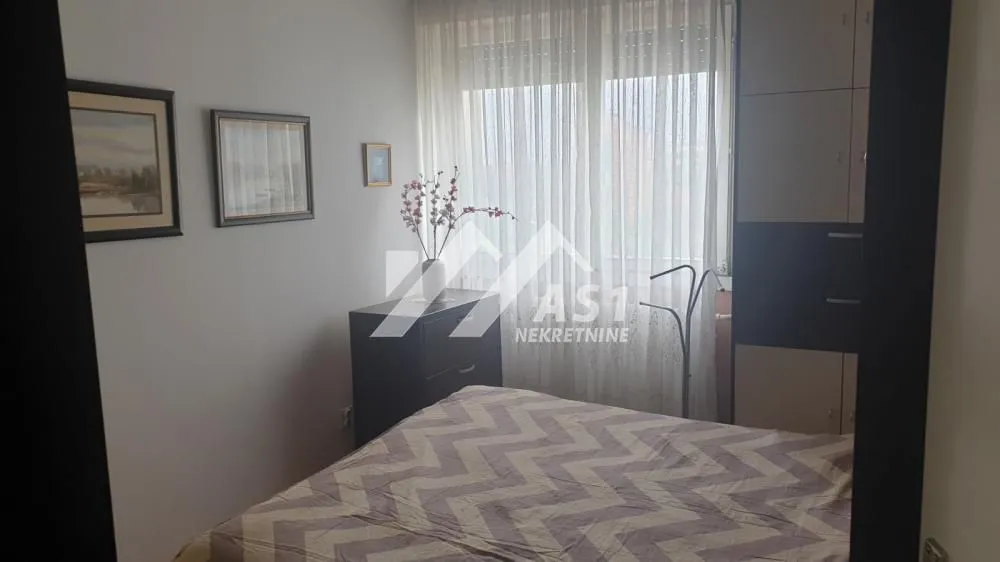 Izdavanje, trosoban stan, 65m², Grbavica, Novi Sad Sve Podlokacije