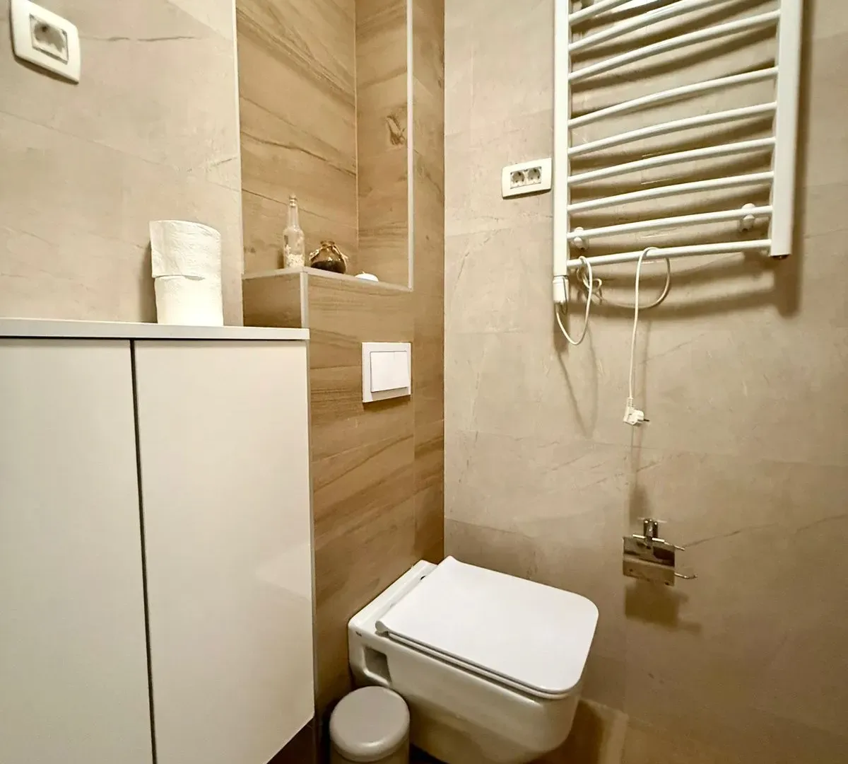 Izdavanje, jednosoban stan, 47m², Blok 9, Podgorica