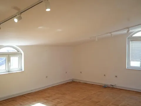 Rent, office space, 140m², Centar, Podgorica - image 4