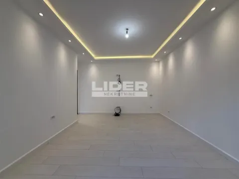 Sale, two bedroom apartment, 60m², Stari Grad, Beograd - image 9