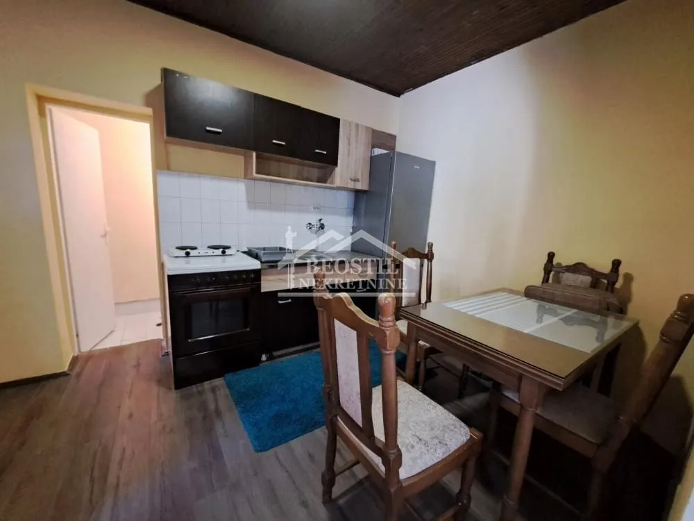 Prodaja, jednosoban stan, 27m², Savski Venac, Beograd