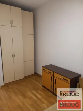 Izdavanje, dvosoban stan, 45m², Telep, Novi Sad Sve Podlokacije - image 4