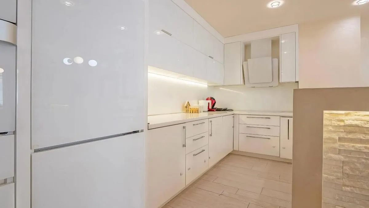Prodaja, dvosoban stan, 80m², Budva, Crna Gora
