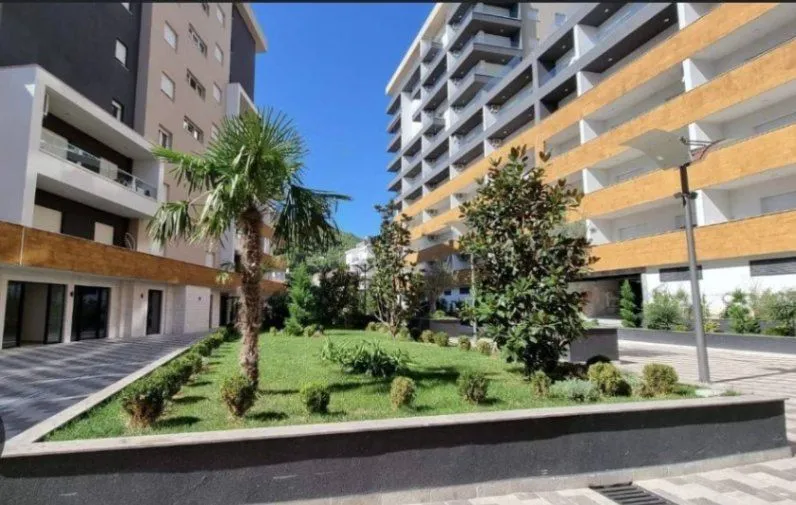 Rent, studio apartment, 35m², Budva, Crna Gora