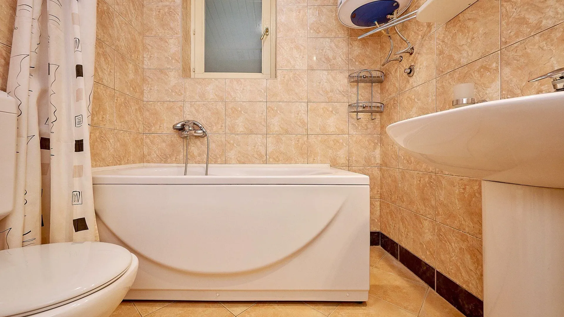 Sale, four bedroom apartment, 89m², Sveti Stefan, Budva