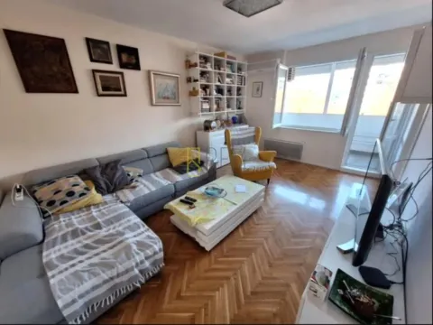 Prodaja, dvosoban stan, 75m2, Blok 6, Podgorica Prodaja, dvosoban stan, 75m2, Blok 6, Podgorica