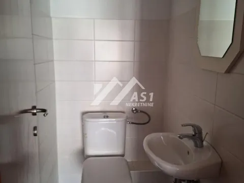 Izdavanje, dvosoban stan, 58m², Centar, Novi Sad - image 12