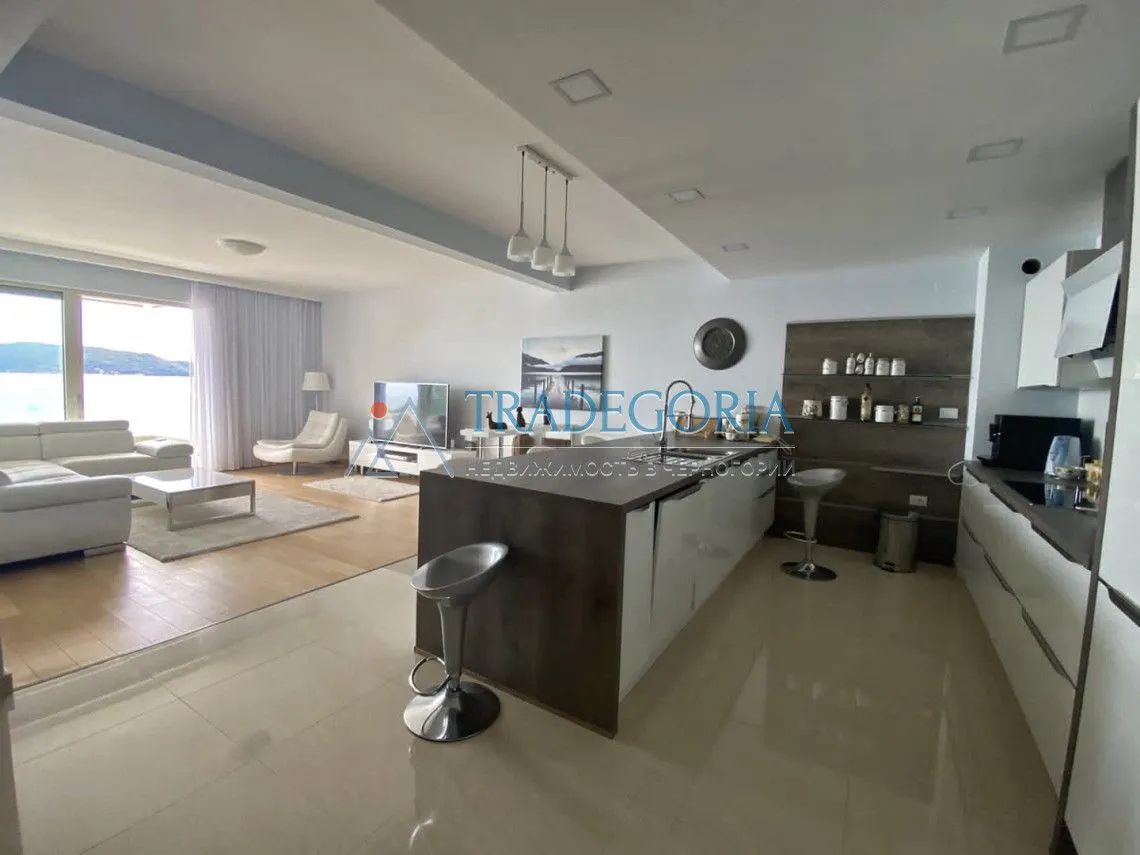 Prodaja, trosoban stan, 149m², Rafailovići, Budva
