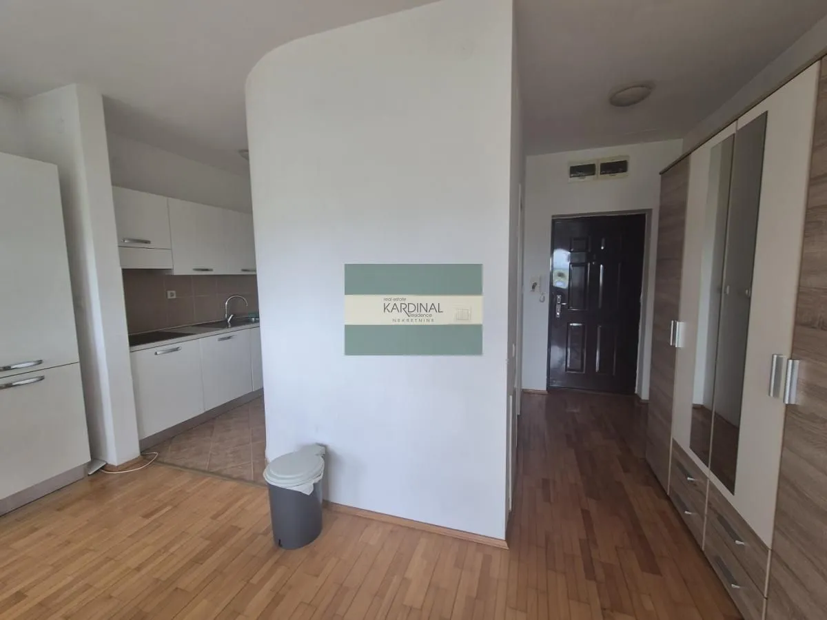 Izdavanje, garsonjera, 35m², Vašarište, Jagodina