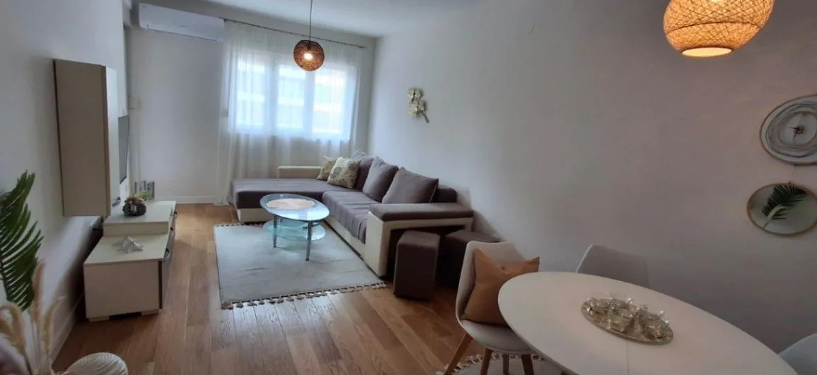 Rent, one bedroom apartment, 47m², Central Point, Podgorica