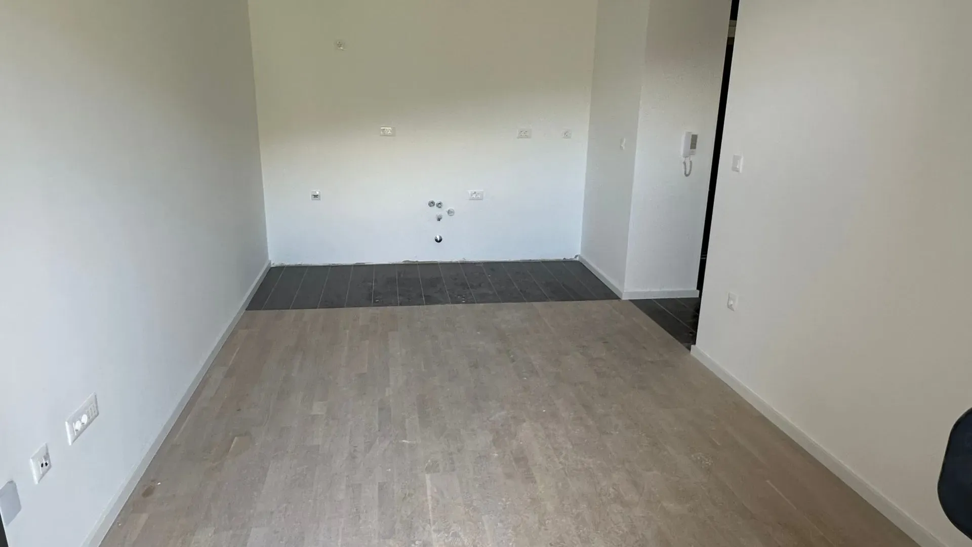 Prodaja, stan, 37m², Tološi, Podgorica