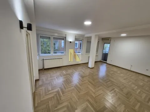 Izdavanje, četvorosoban stan, 89m², Socijalno, Novi Sad Sve Podlokacije - image 3