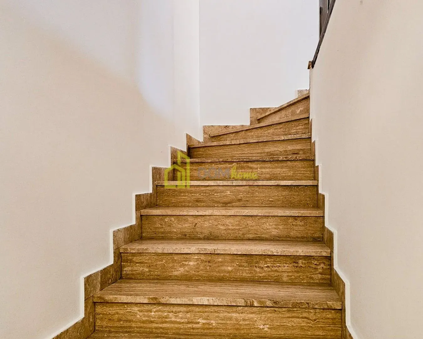 Sale, five bedroom apartment, 175m², Gorica C, Podgorica